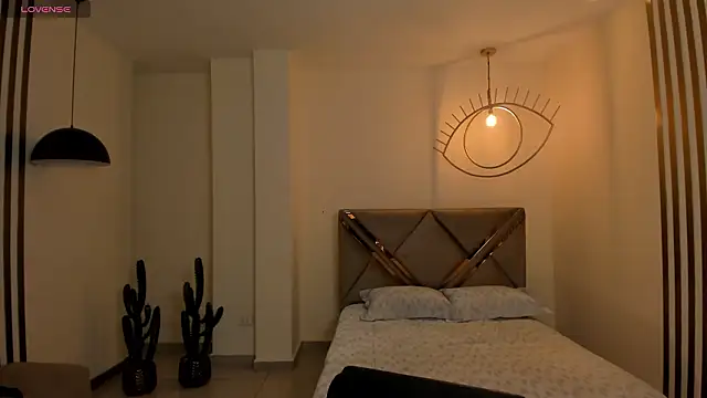 AliceHarper_'s cam snapshot