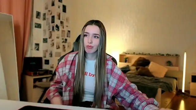 yourrdanceteacher's cam snapshot