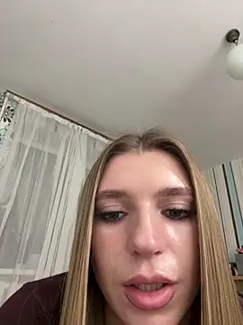 adel_secret's cam snapshot