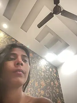 eleven_hotti's cam snapshot