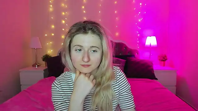 CamillaDreamer's cam snapshot