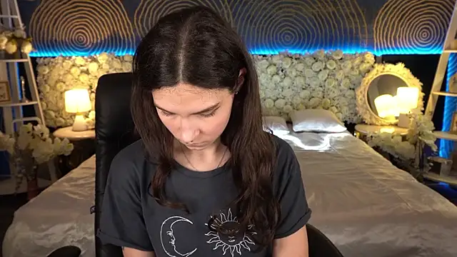 BabyFlowerr's cam snapshot