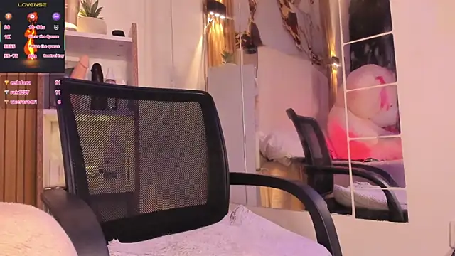 AgathaAtenea's cam snapshot