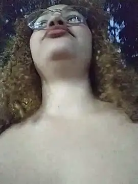 SirenRouge_69's cam snapshot