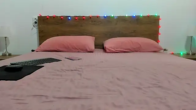 amiravyxen's cam snapshot