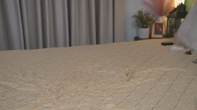 Alyonaqueen_'s cam snapshot