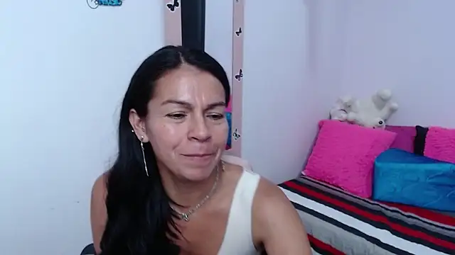 camilavargas_'s cam snapshot