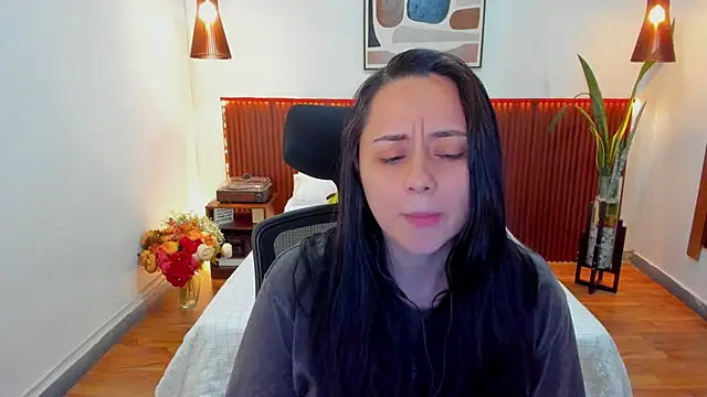 KatherineBond's cam snapshot