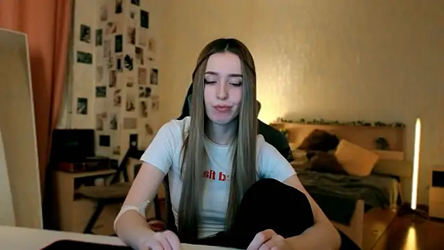 yourrdanceteacher's cam snapshot