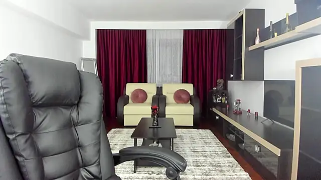 Ella_sweety00's cam snapshot