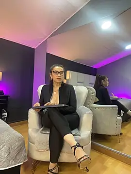 Samantha_Milf__'s cam snapshot