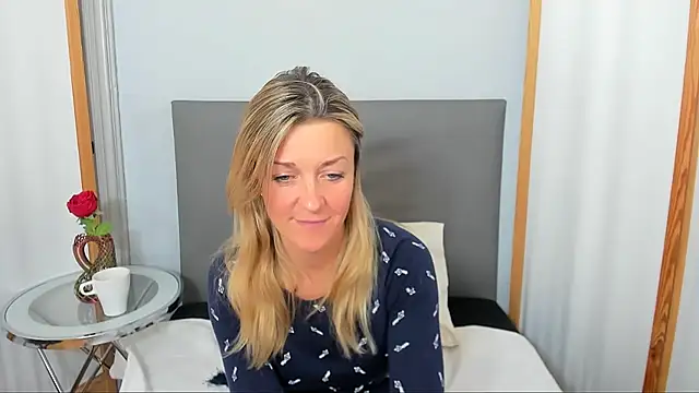 MileyXStar's cam snapshot