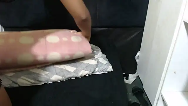 SweetHotBabby18's cam snapshot