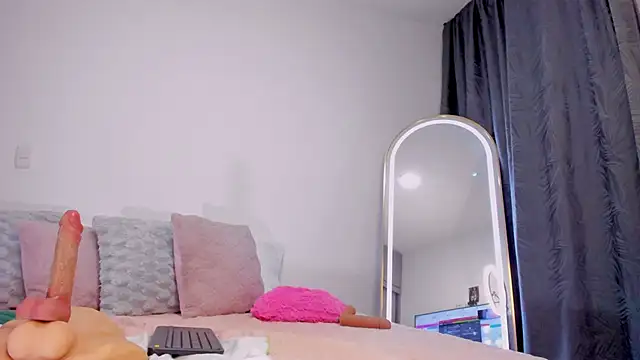 briana_preston's cam snapshot