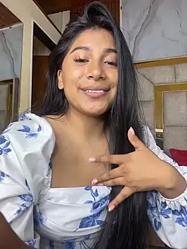 LinnaGardenia's cam snapshot