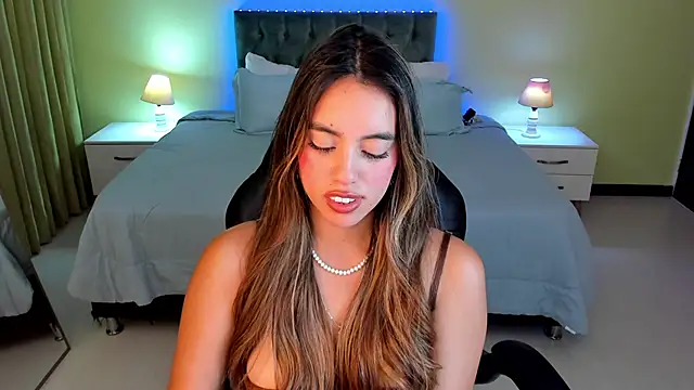 _Charlotte_evans_1's cam snapshot