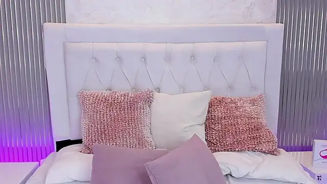 MelodySweetHoney's cam snapshot