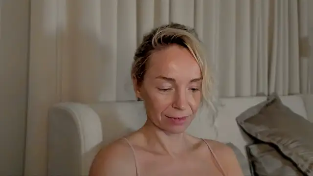 bubbling_crush's cam snapshot