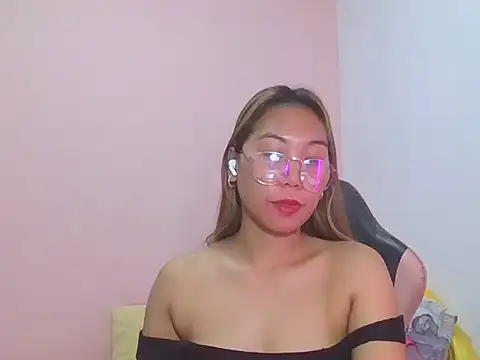 Hotsexy_kisses's cam snapshot