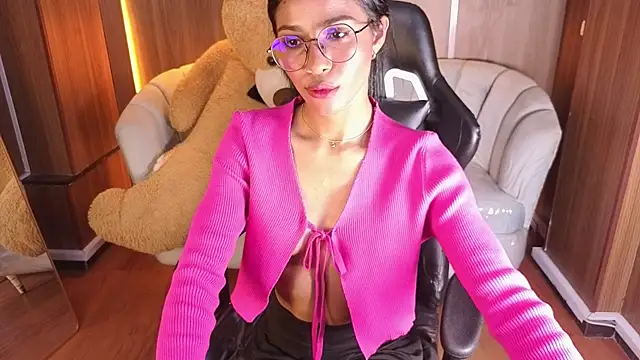 Alina_b_'s cam snapshot