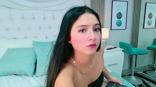 BellaFoox's cam snapshot