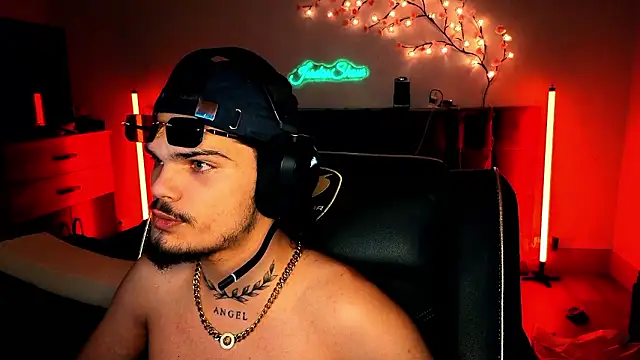 JordanShow live sex cam