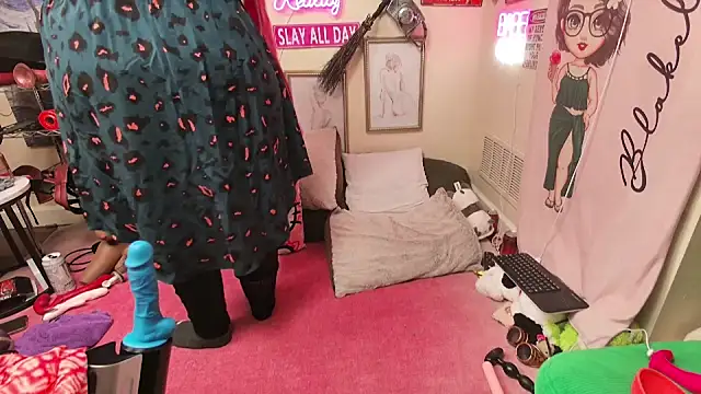 Blakelytgirl live sex cam