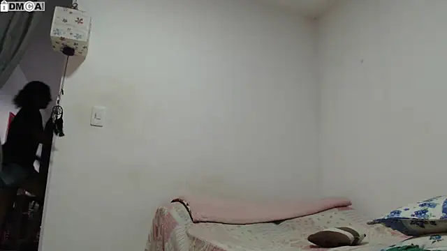 AlinaWoolf_ live sex cam