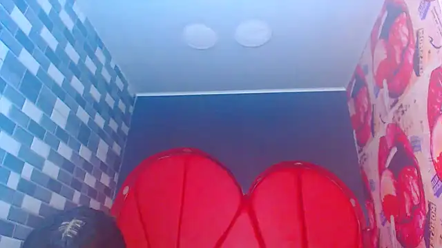 julessxcharlotte live sex cam