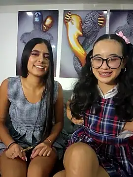 l0lita_emi live sex cam