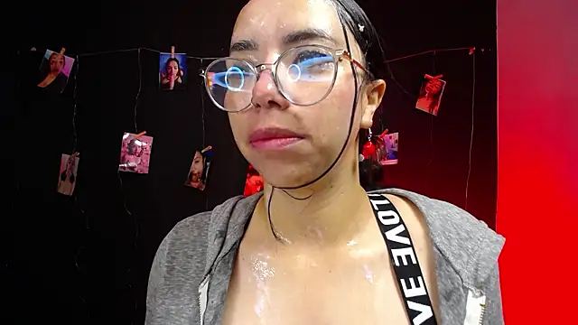 valentina_swallow's cam snapshot