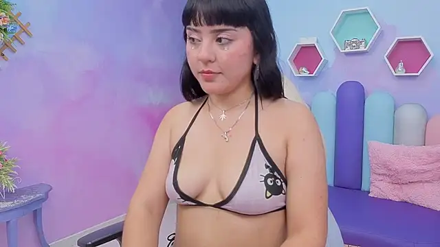 Kat_Ross_'s cam snapshot