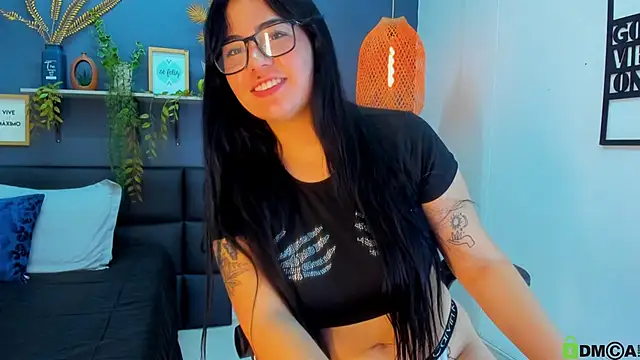 eliza_pink24's cam snapshot