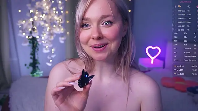 AccaCroyle live sex cam