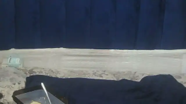 SlimBitch202's cam snapshot