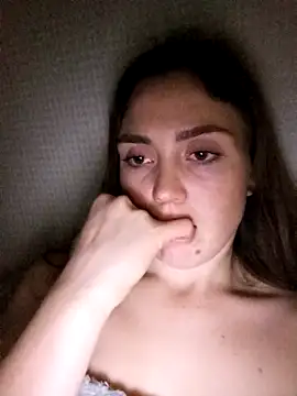 Ncfyv_ncyuhv's cam snapshot