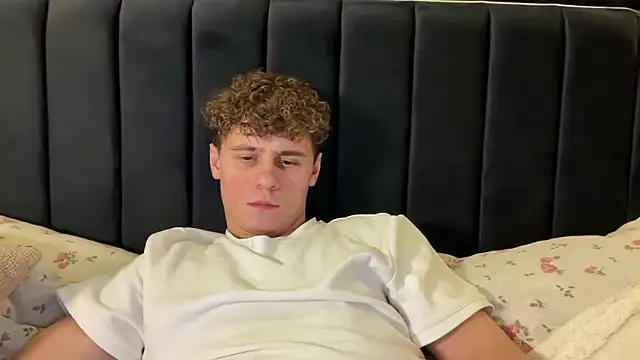 Tyler_Garner live sex cam