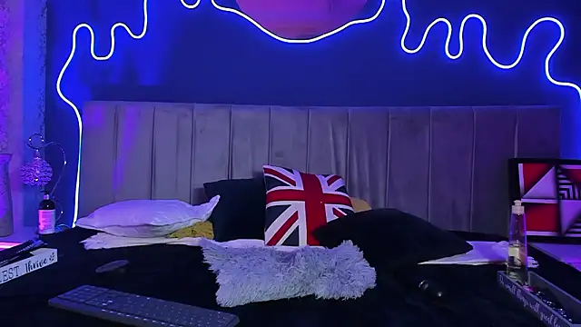 JeanneSabatier's cam snapshot