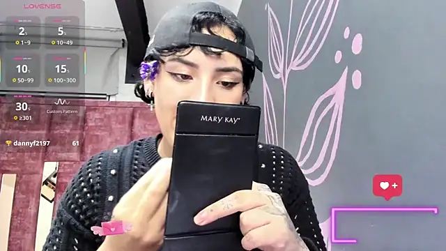 Kiara_Fox__'s cam snapshot