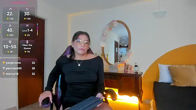 liaa_moretti_'s cam snapshot