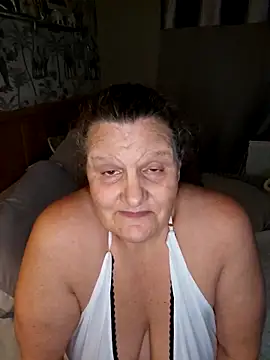 MissQueenBeex's cam snapshot