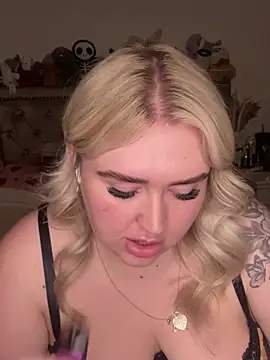 TwoWayT_xx's cam snapshot