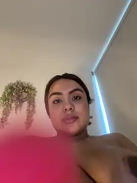 valeria2019hot live sex cam