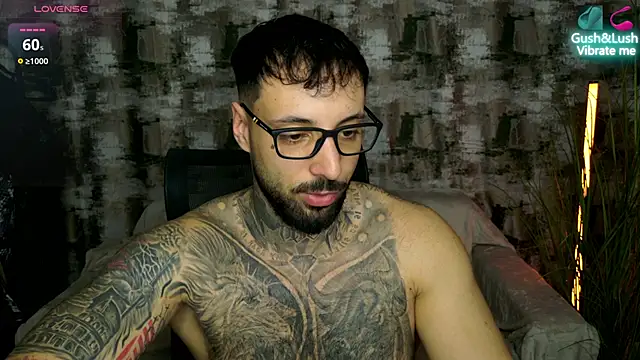 MasculineGuy99 live sex cam