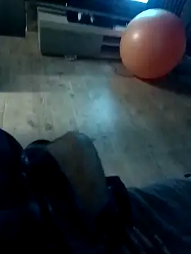 KissMeAss9387's cam snapshot