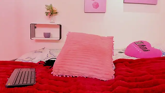 candySkyy_'s cam snapshot