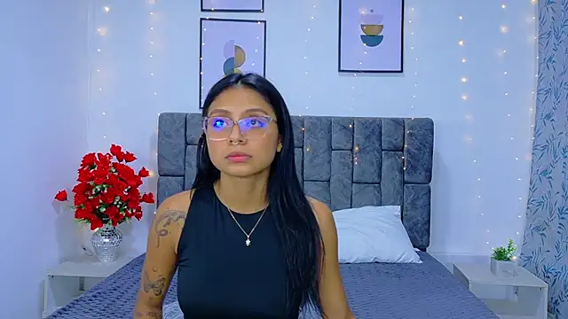 Soffia_Konig_ live sex cam