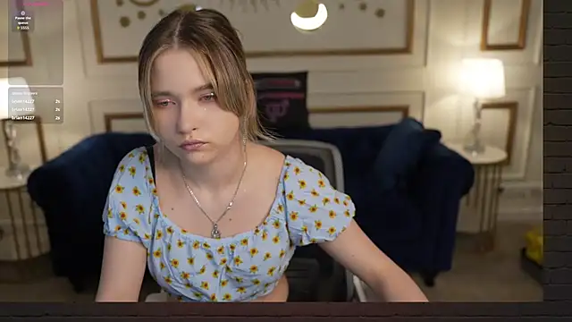 Ava_kiss054 live sex cam