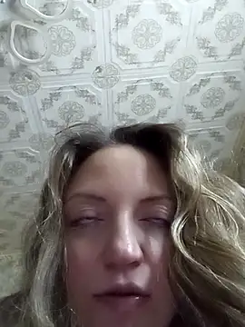 KattyLuuu live sex cam