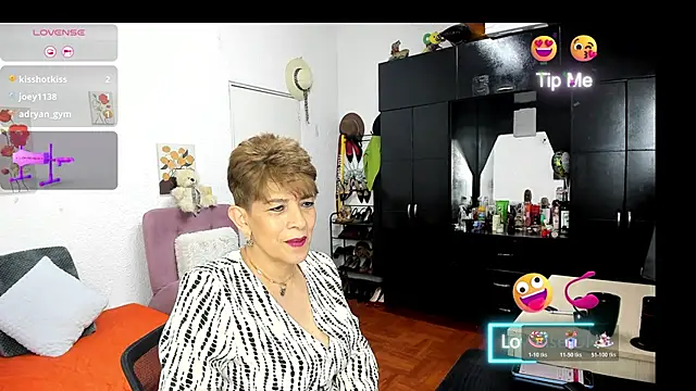 Angelina_Stone_65's cam snapshot